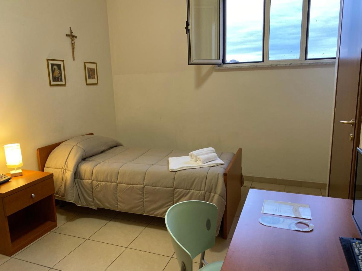מלון מטרה Casa Per Ferie Sant'Anna מראה חיצוני תמונה